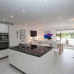 The Arthouse * אמבלסייד