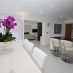 The Arthouse בית נופש *